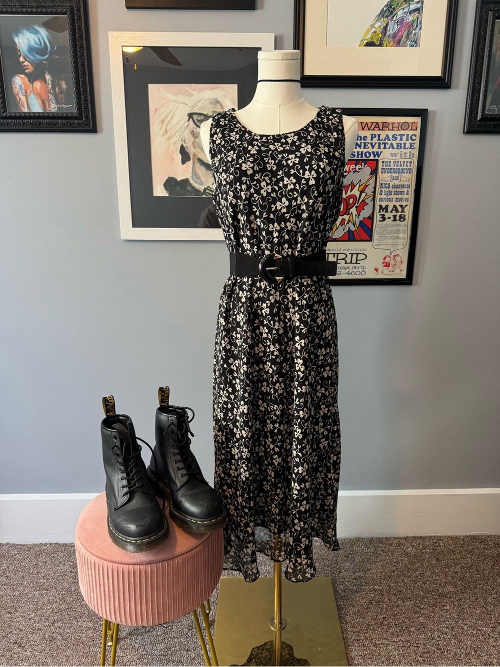 Black and White Floral Sleeveless Midi Dress